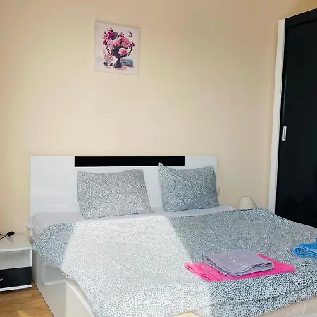 2 In Luxury Complex Sunny Apartament